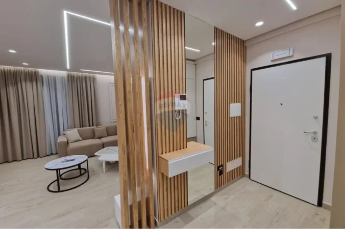 Tirane, jepet me qera apartament 2+1+Ballkon , 115 m² 1.600 € 