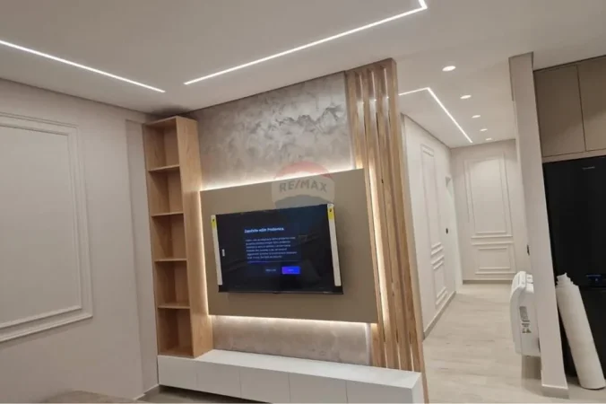 Tirane, jepet me qera apartament 2+1+Ballkon , 115 m² 1.600 € 