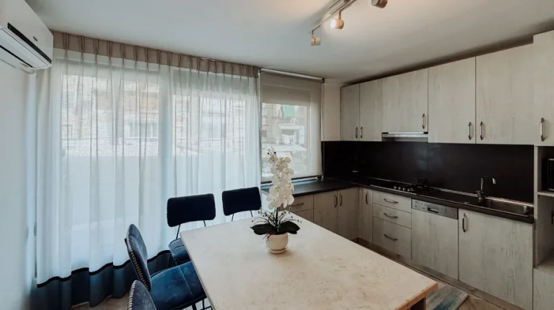 Tirane, jepet me qera apartament Kati 2, 110 m² 930 € (Myslym Shyri)