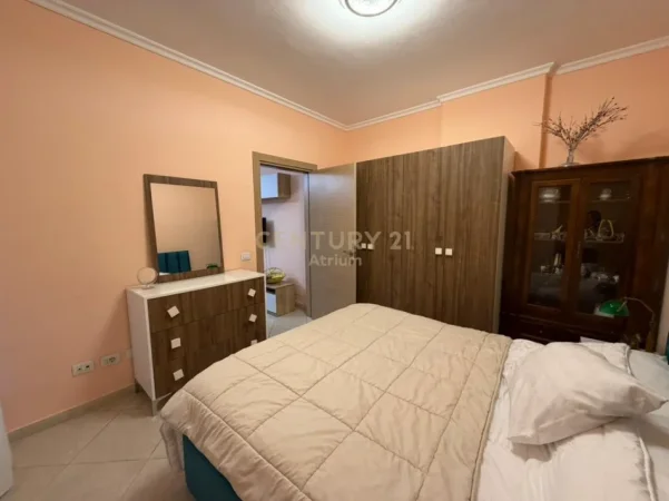 Tirane, jepet me qera apartament 1+1+Ballkon Kati 1, 80 m² 600 € (ministria e jashtme)