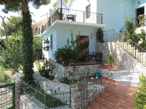 SHENGJIN, jap me qera shtepi pushimi 50 m² 1+1  25 Euro/nata (SHENGJIN)