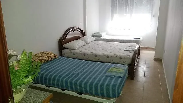 Durres, jepet me qera apartament 60 m²  (Shkembi Kavajes(golem) Durres)