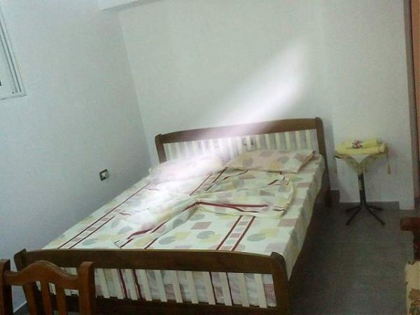 Sarande, jap me qira apartament Kati 4,(Rr.Vace Zela, perball ishujve)