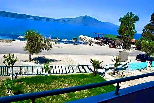 Vlore, jap me qera apartament Kati 2, 54 m² 45 Euro/nata (Vlore,Radhime)