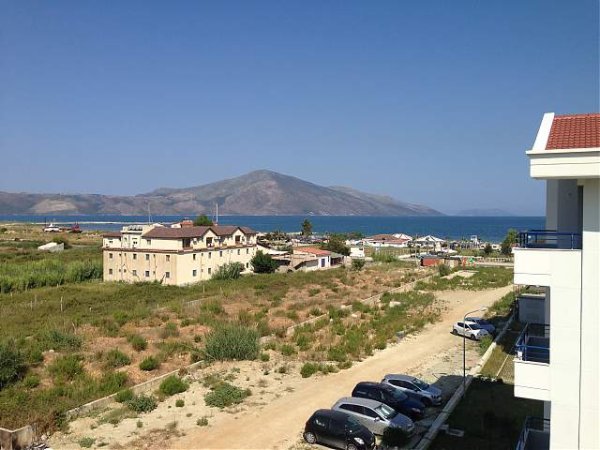 Vlore, jap me qera apartament Kati 4, 65 m² 35 Euro/nata (Rradhime)