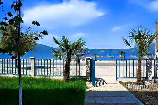 Vlore, jap me qera apartament 1+1+A+BLK Kati 2, 65 m² 30 Euro/nata (Vlore,Radhime)