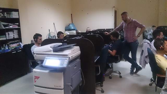 Tirane, - Shitet Internet Center, Tek Gjimnazi Ismail Qemali!