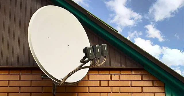 TIRANE : TEKNIK PER MONTIMIN E ANTENAVE TELEVIZIVE  TOKESORE DHE SATELITORE