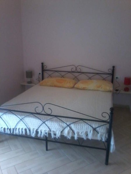 Tirane, jap me qera apartament Kati 6, 70 m² 30 Euro/nata (str.Kavajes pallati165, h.25, ap.25)