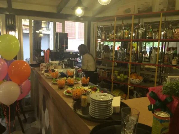 Tirane, jap me qera lokal Kati 1, 65 m²  (Blv"BajramCurri", 100m mbi Drejtorine e pergjithshme te Policise)