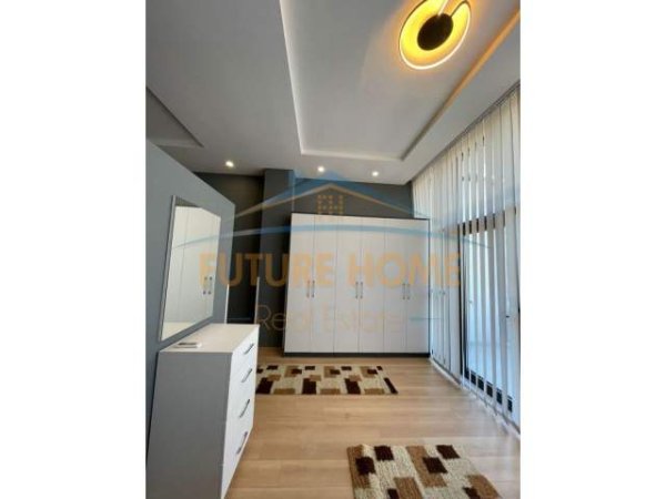 Tirane, jepet me qera apartament 1+1 Kati 1, 110 m² 400 Euro (Liqeni I Thatë)