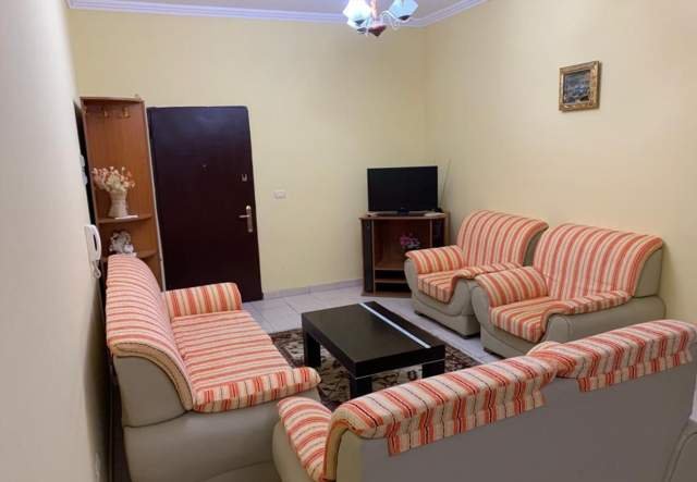 Elbasan, jepet me qera apartament 78 m² 25.000 Leke