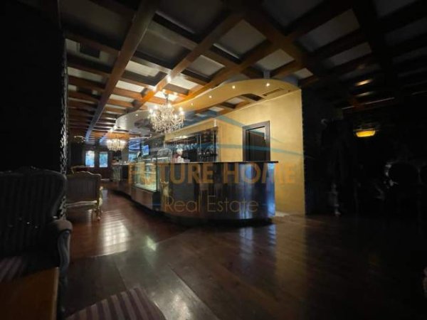 Tirane, shes lokal 354 m² 2.500.000 Euro (PRANE STADIUMIT AIR ALBANIA)