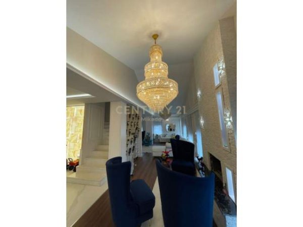 Tirane, jap me qera Vile 4+1+A+BLK Kati 0, 541 m² 4.000 Euro (Akacia Hill)