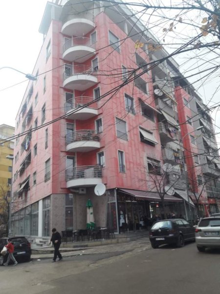 Tirane, shes garazh Kati 1, 13.000 Euro (Rruga Haxhi Hysen Dalliu)