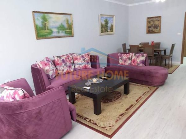 Tirane, jap me qera apartament 2+1+BLK Kati 3, 110 m² 800 Euro (bllok)