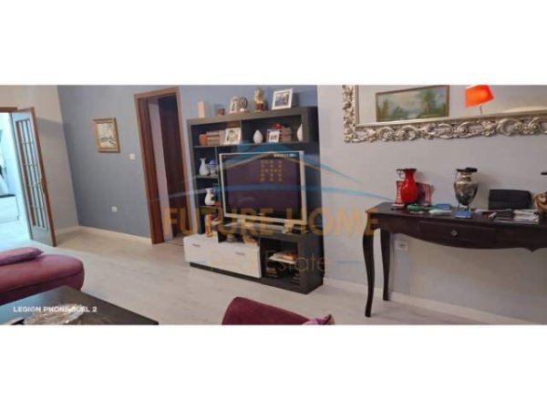 Tirane, jap me qera apartament 2+1+BLK Kati 3, 110 m² 800 Euro (bllok)