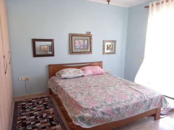 Tirane, jap me qera apartament 2+1+BLK Kati 5, 100 m² 350 Euro (Rruga Mihal Grameno)