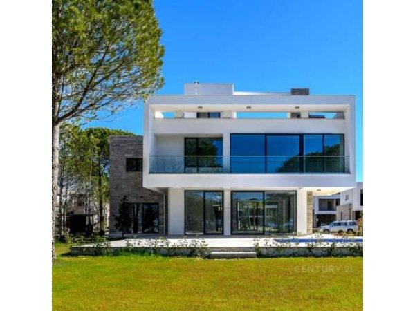 VILE INDIVIDUALE PER SHITJE NE "SAN PIETRO", GJIRI I LALEZIT, 550.000 Euro