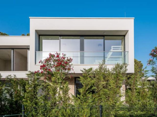 VILE INDIVIDUALE PER SHITJE NE "SAN PIETRO", GJIRI I LALEZIT, 550.000 Euro