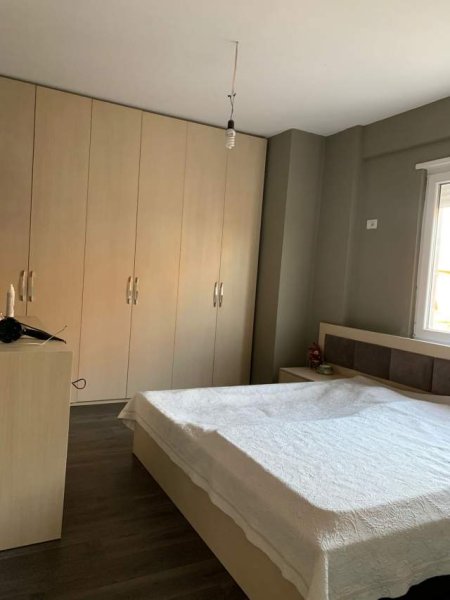 Tirane, shes apartament 2+1+BLK Kati 5, 98 m² 115.000 Euro (Shkolla e Bashkuar)