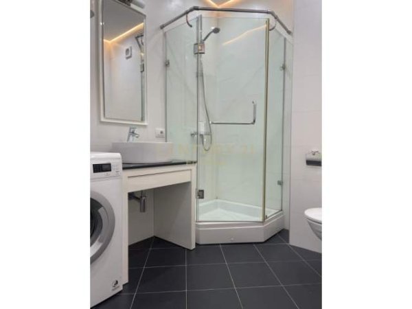 Tirane, shitet apartament 2+1+A+BLK Kati 2, 176 m² 225.000 Euro