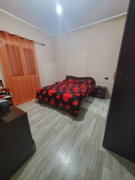 Tirane, shes shtepi 3+1 Kati 0, 466 m² 400.000 Euro (Rruga e Ullishtes)