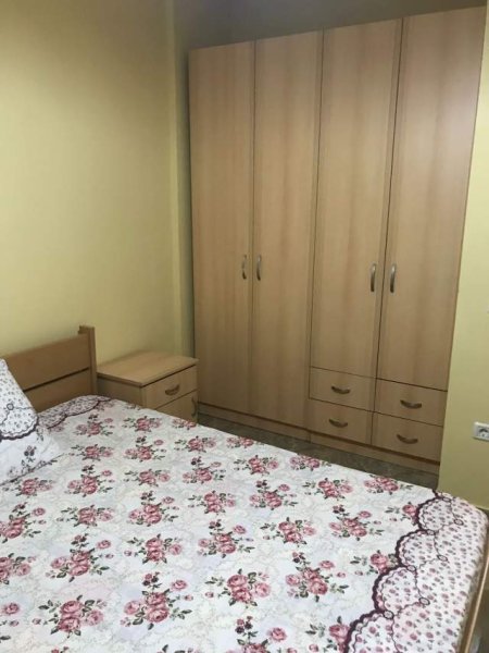 Shqiperi, jepet me qera apartament 1+1+BLK Kati 5, 70 m² 400 Euro i diskutushem  (Ish Ekspozita)