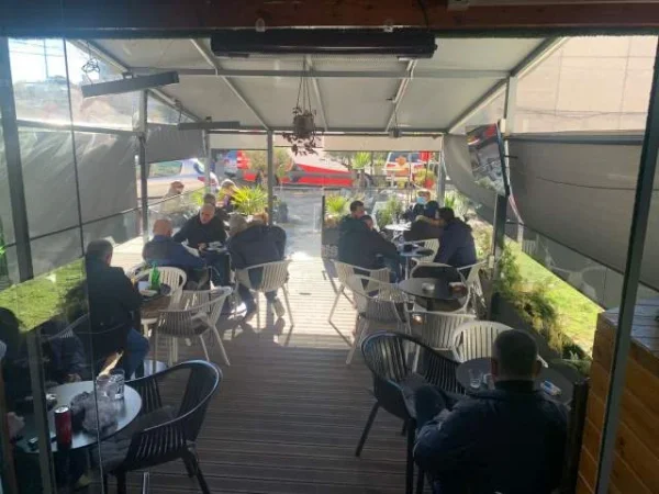 Tirane, Shitet biznesi mbrapa hotel Diplomat 2, lokal Kati 0, 70 m² 15.000 Euro (Irfan Tomini)