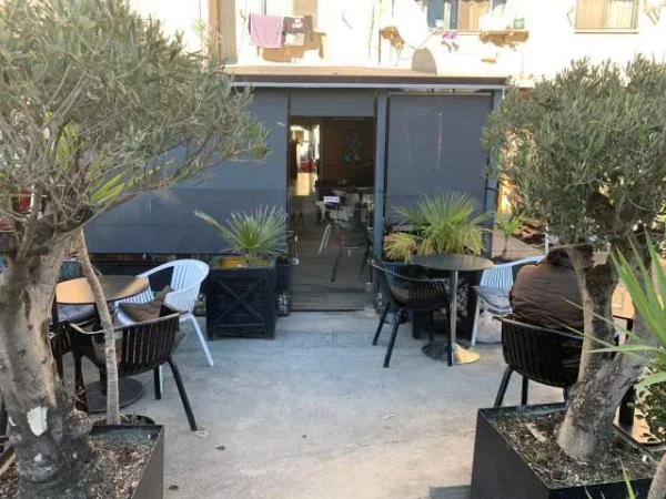 Tirane, Shitet biznesi mbrapa hotel Diplomat 2, lokal Kati 0, 70 m² 15.000 Euro (Irfan Tomini)