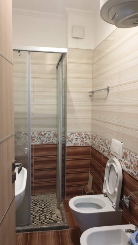 Tirane, jap me qera apartament 2+1+BLK Kati 6, 81 m² 300 Euro (rruga thoma goxhaj)