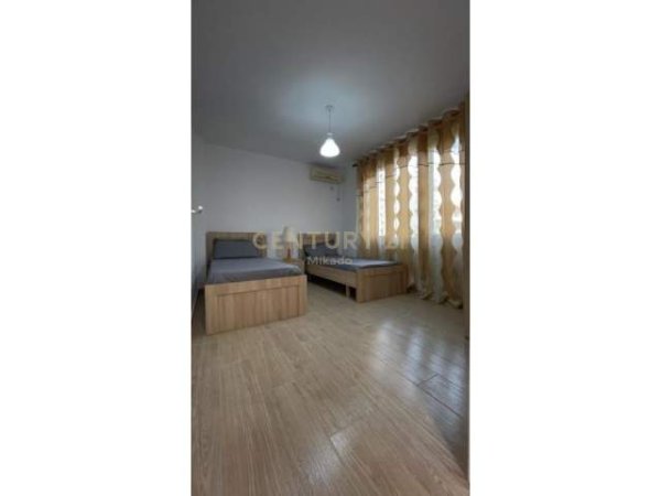 Tirane, jepet me qera apartament 2+1+A+BLK Kati 2, 85 m² 400 Euro (Kopshti zoologjik)