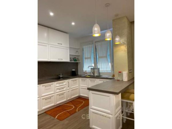 Tirane, shes apartament 3+1+A+BLK Kati 3, 173 m² 220.000 Euro (Kopshti Zoologjik)