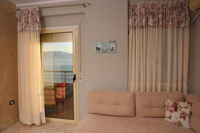 Vlore, jepet me qera apartament 2+1 & 1+1 Kati 10, 90 m² 60 Euro/dita (Rruga Murat Tebaci, Vlore)