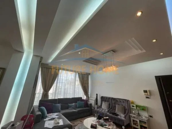 Tirane, jepet me qera apartament 2+1 Kati 8, 120 m² 1800  (Vaso Pasha)