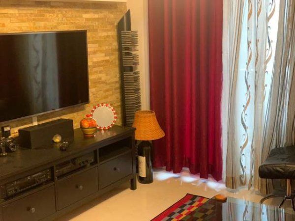 Tirane, jepet me qera apartament 1+1+BLK Kati 5, 67 m² 300 Euro (Bulevardi Astir)