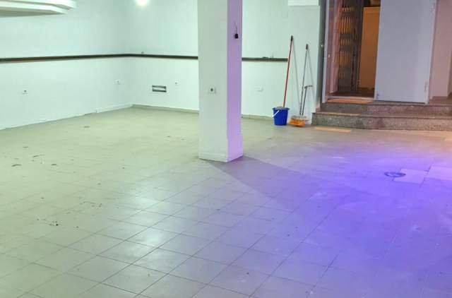 SHITET: Ambient Ideal Per Dyqan / Magazine Ose Per Tu Ndare  - Kati -1, 177 m² ((175.000 Euro)) ( 📍 Rr. Viktor Eftimiu ( Vasil Shanto - KESH ))