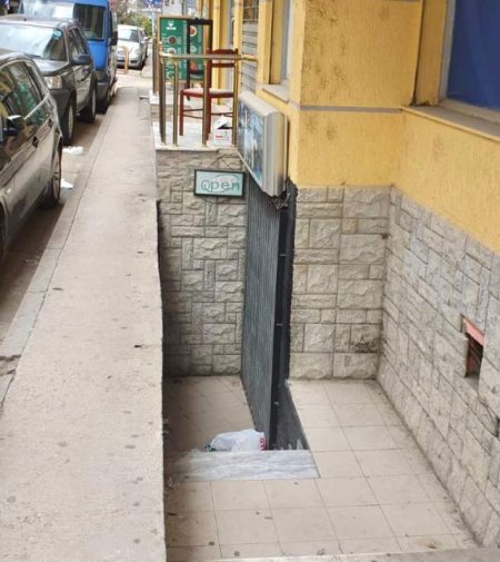 SHITET: Ambient Ideal Per Dyqan / Magazine Ose Per Tu Ndare  - Kati -1, 177 m² ((175.000 Euro)) ( 📍 Rr. Viktor Eftimiu ( Vasil Shanto - KESH ))