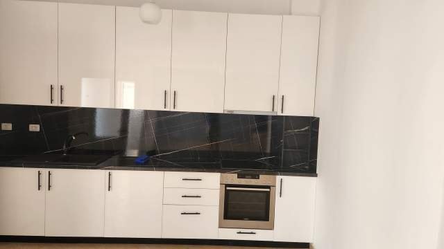 Tirane, jap me qera apartament 2+1+BLK Kati 3, 120 m² 27.000 Leke (Kasem Shima)