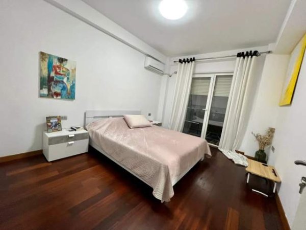 Tirane, shes apartament 2+1 105 m² 199.000 Euro (KOPSHTI BOTANIK)