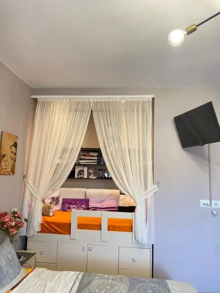 Tirane, jepet me qera apartament 1+1 70 m² 800 Euro (Stadiumi Dinamo, Shushica)