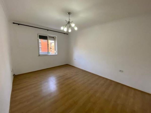 Tirane, shitet apartament Kati 5, 67 m² 115.000 Euro (Myslym Shyri)