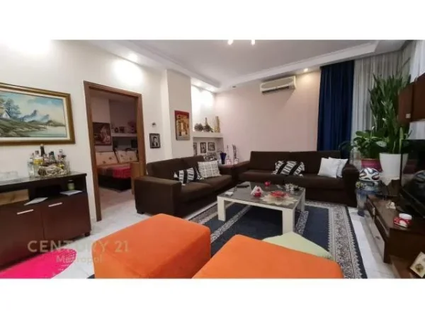 Tirane, shitet apartament 2+1 Kati 5, 93 m² 150.000 Euro (21 Dhjetori)