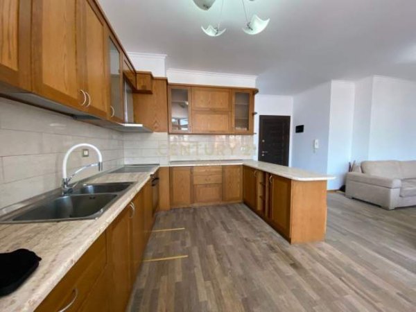 Tirane, shitet apartament 2+1+BLK Kati 7, 129 m² 210.000 Euro (Rruga e Dibrës)