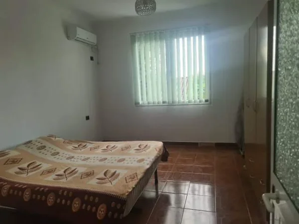 Tirane, jepet me qera apartament 3+1+BLK Kati 2, 105 m² 700 Euro (Rruga e Dibres)
