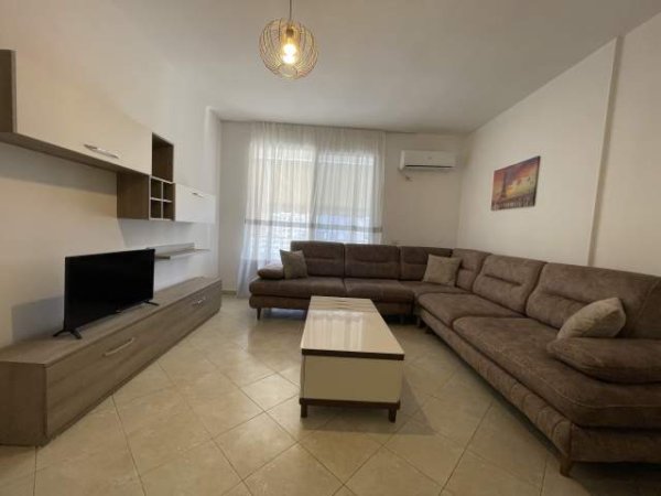 Tirane, shitet apartament 1+1+BLK Kati 7, 85.000 Euro (Unaza e re)