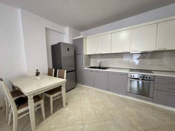 Tirane, shitet apartament 1+1+BLK Kati 7, 85.000 Euro (Unaza e re)