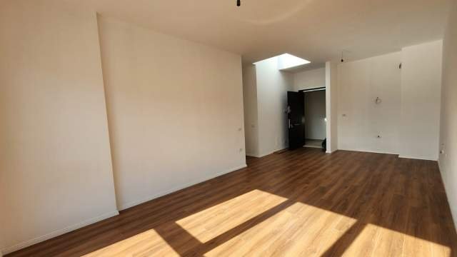 Tirane, shitet apartament 2+1 Kati 10, 96 m² (rruga e Barrikadave)