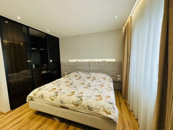 Tirane, jepet me qera apartament 1+1 Kati 6, 91 m² 800 Euro (21 Dhjetori)