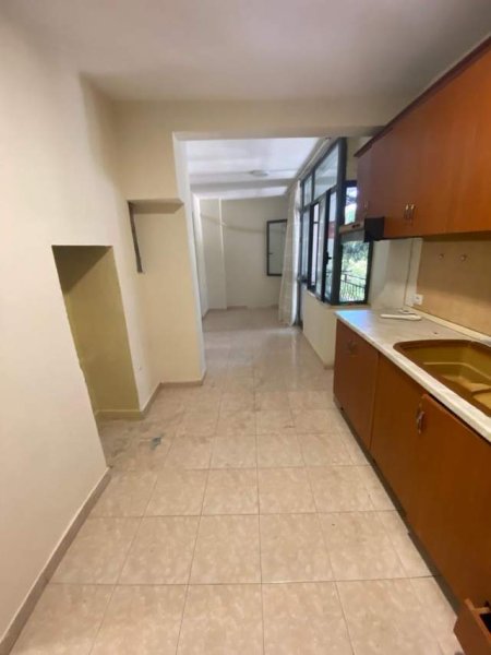 Tirane, shitet apartament 2+1 Kati 3, 137.000 Euro (Mozaiku)